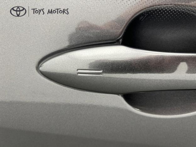 TOYOTA Yaris 1.5 116H DESIGN   