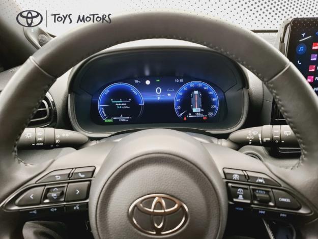TOYOTA Yaris 1.5 130H COLLECTION   PACK TECHNO