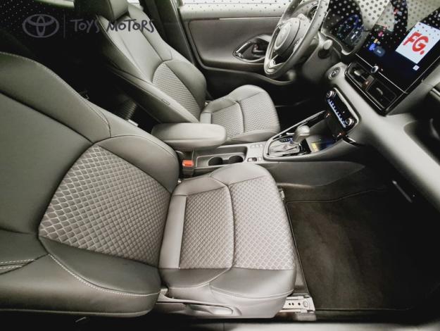 TOYOTA Yaris 1.5 130H COLLECTION   PACK TECHNO