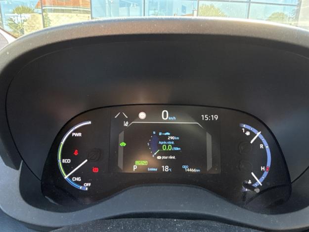TOYOTA Yaris Cross 1.5 HYBRID 116H TRAIL AWD   