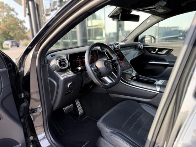 MERCEDES-BENZ GLC Coupé GLC 300 e Hybrid EQ 4MATIC Coupé AMG Line  GLC 300 e Hybrid EQ 4MATIC CoupÚ AMG Line