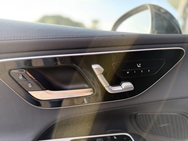 MERCEDES-BENZ GLC Coupé GLC 300 e Hybrid EQ 4MATIC Coupé AMG Line  GLC 300 e Hybrid EQ 4MATIC CoupÚ AMG Line