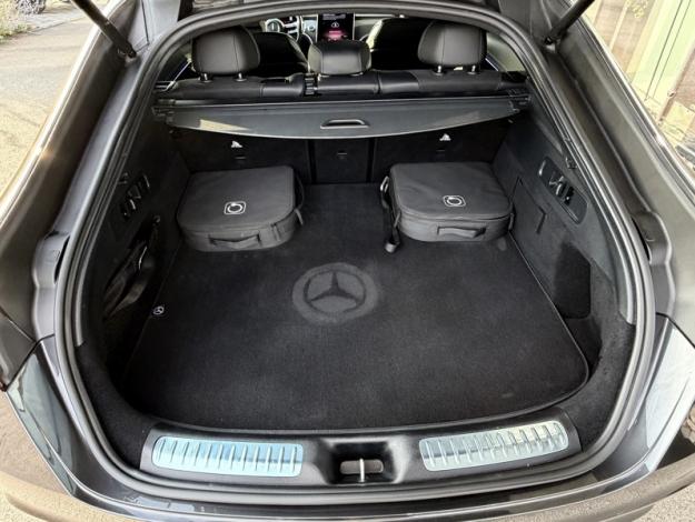 MERCEDES-BENZ GLC Coupé GLC 300 e Hybrid EQ 4MATIC Coupé AMG Line  GLC 300 e Hybrid EQ 4MATIC CoupÚ AMG Line