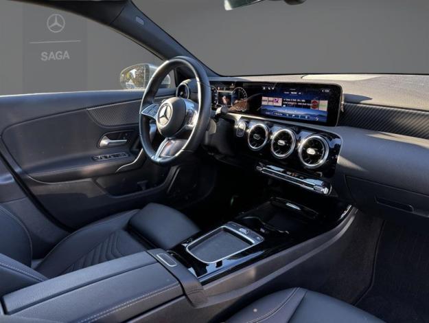 MERCEDES-BENZ A 250 e Luxury Line  