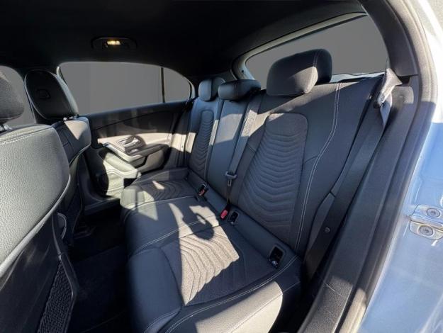 MERCEDES-BENZ A 250 e Luxury Line  
