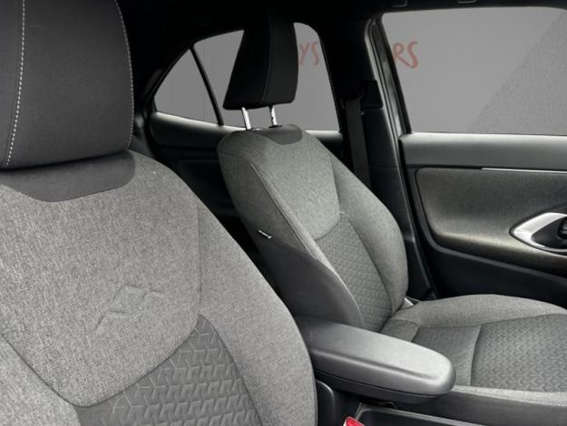 TOYOTA Yaris Cross Hybrid 2WD Design   