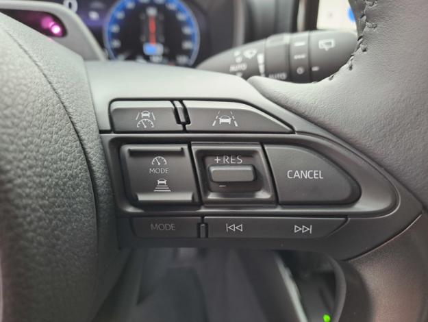 TOYOTA Yaris Hybrid Collection  