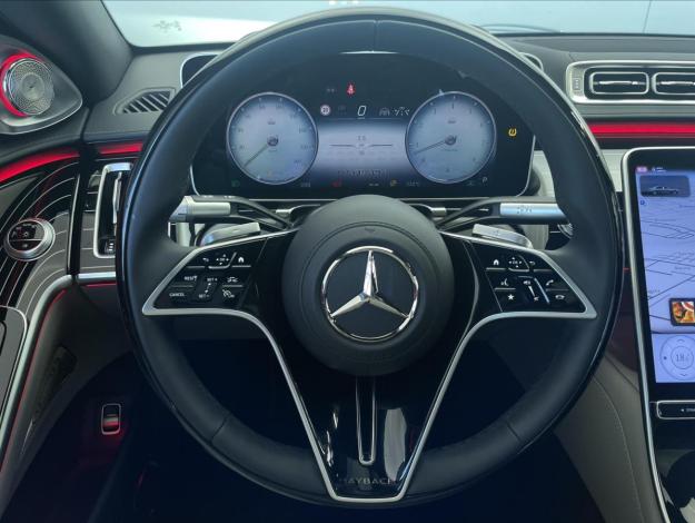 MERCEDES-BENZ Třídy S Mercedes-Maybach S 680  (10/28)