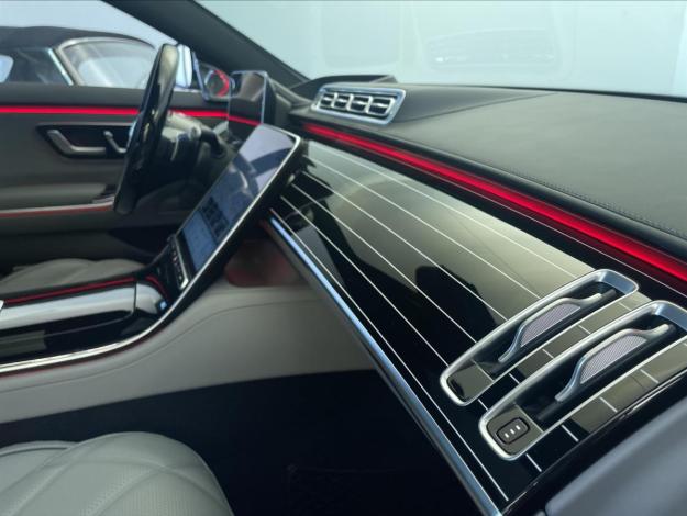 MERCEDES-BENZ Třídy S Mercedes-Maybach S 680  (17/28)