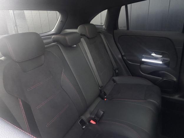 MERCEDES-BENZ GLA 200 d Edition 140  GLA 200 d Edition 140