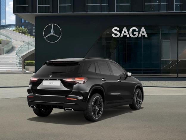 MERCEDES-BENZ GLA 200 d AMG Line  GLA 200 d AMG Line