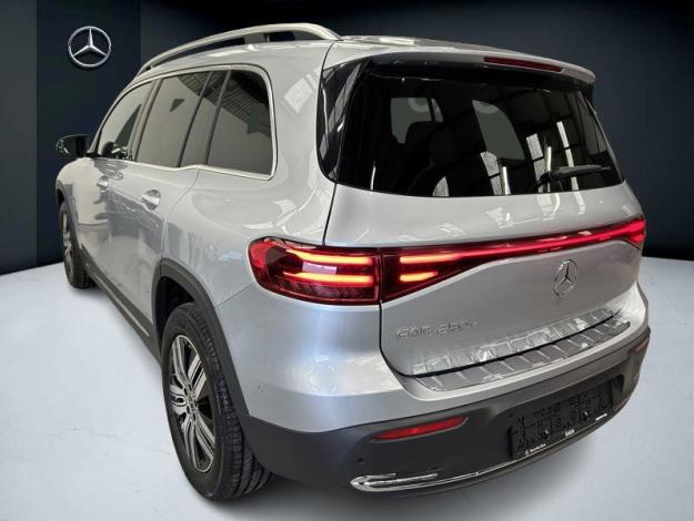 MERCEDES-BENZ EQB 250 + Luxury Line Facelift 7 PLACES  