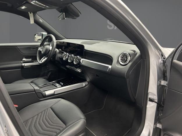 MERCEDES-BENZ EQB 250 + Luxury Line Facelift 7 PLACES  
