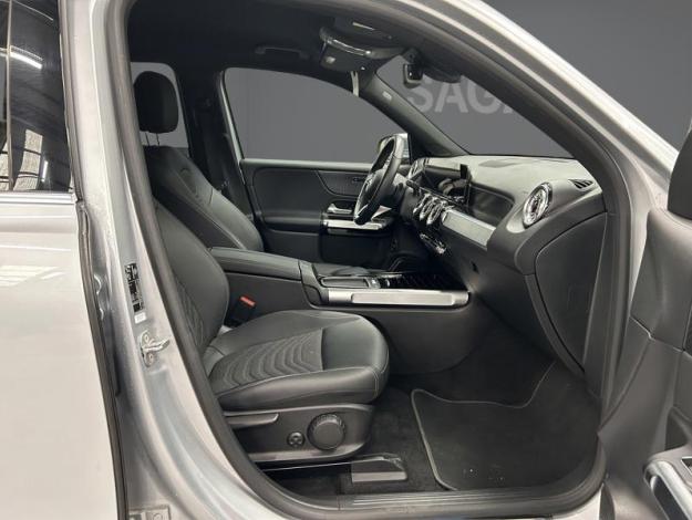 MERCEDES-BENZ EQB 250 + Luxury Line Facelift 7 PLACES  