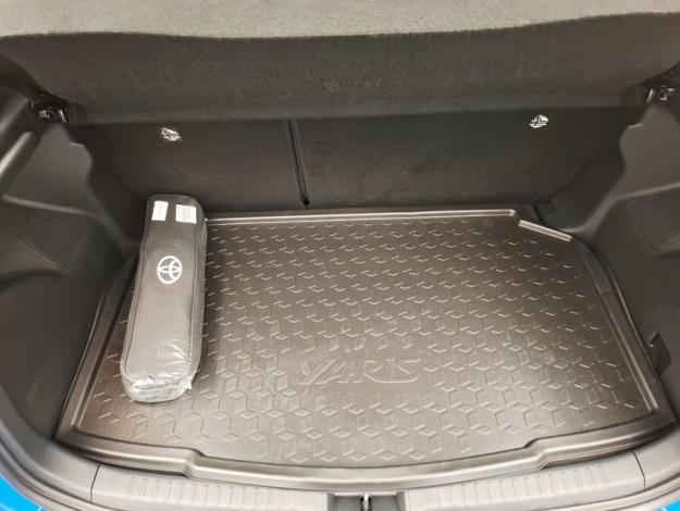 TOYOTA Yaris 130h Première  