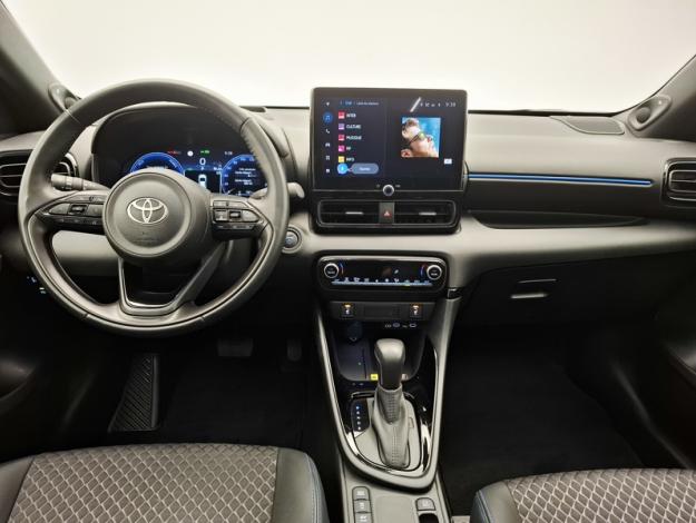 TOYOTA Yaris 130h Première  