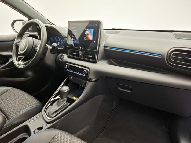TOYOTA Yaris 130h Première  