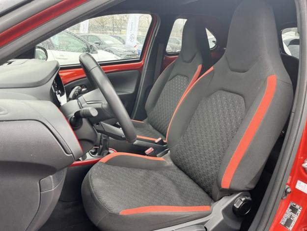 TOYOTA Aygo X 72 DESIGN   