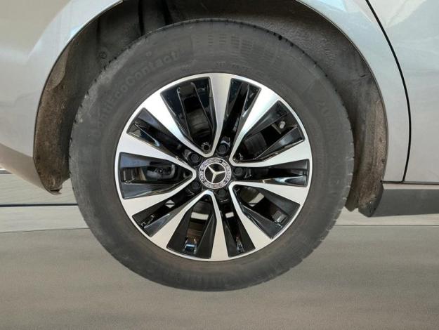 MERCEDES-BENZ A 180 d Essential Line  