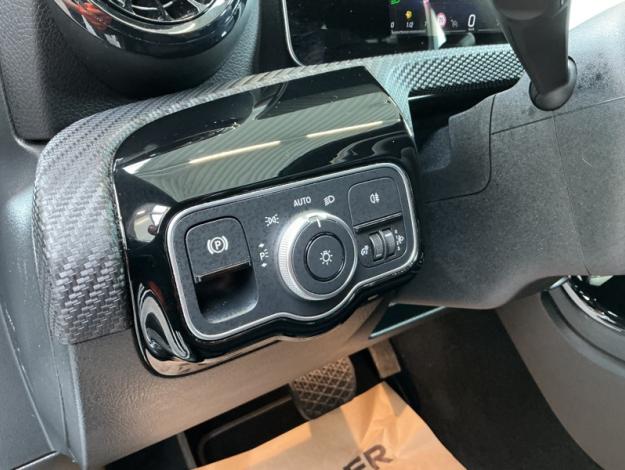 MERCEDES-BENZ A 180 d Style Facelift  