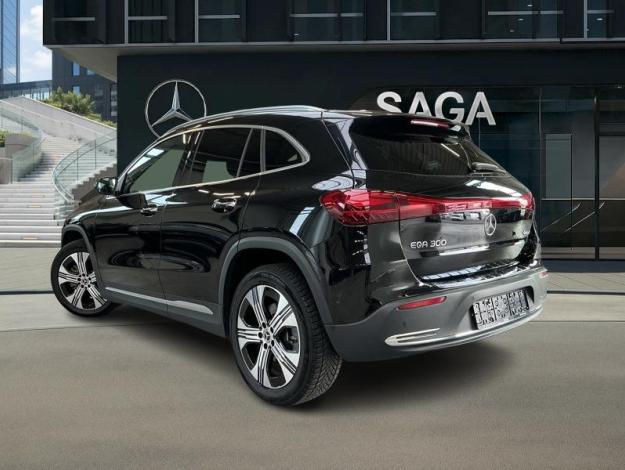 MERCEDES-BENZ EQA EQA 300 4MATIC