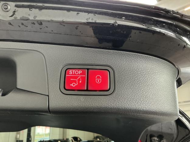 MERCEDES-BENZ EQA EQA 300 4MATIC