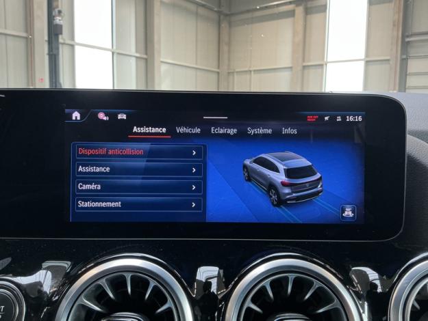 MERCEDES-BENZ EQA EQA 300 4MATIC