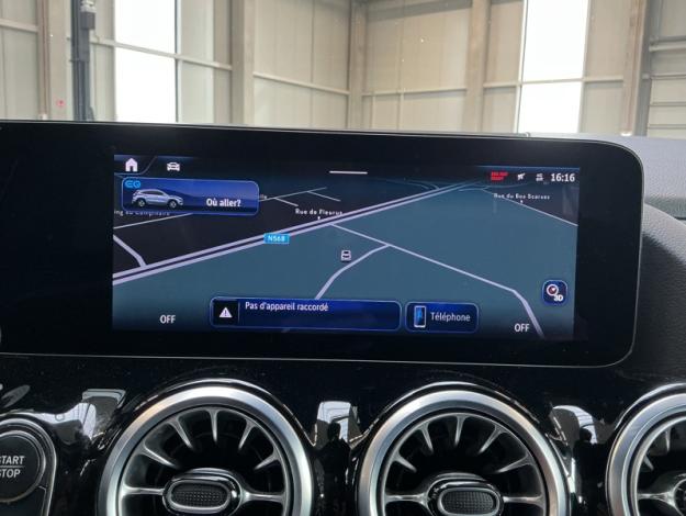 MERCEDES-BENZ EQA EQA 300 4MATIC