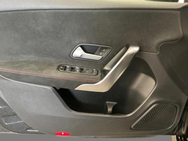 MERCEDES-BENZ A 180 d AMG Line  