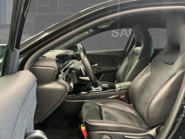 MERCEDES-BENZ A 180 d AMG Line  