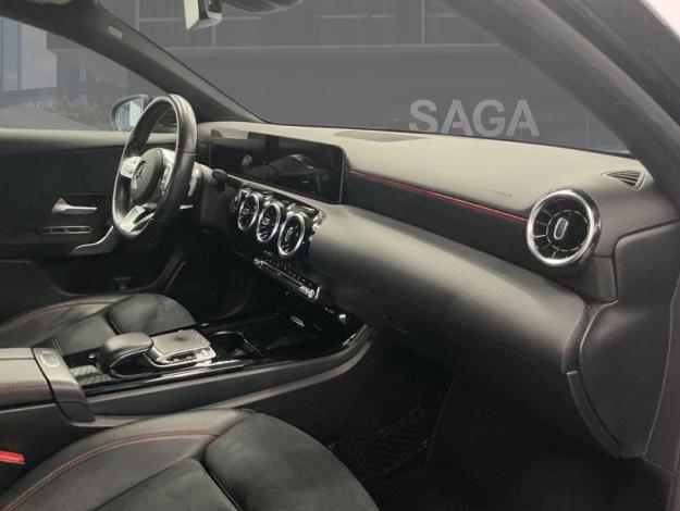MERCEDES-BENZ A 180 d AMG Line  