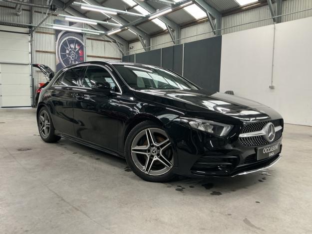 MERCEDES-BENZ A 180 d AMG Line  