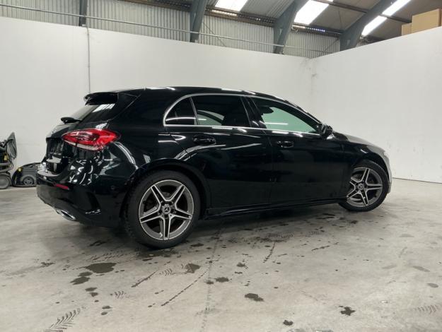 MERCEDES-BENZ A 180 d AMG Line  