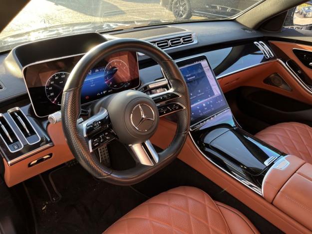 MERCEDES-BENZ Třída S S 580 4MATIC Long (10/17)