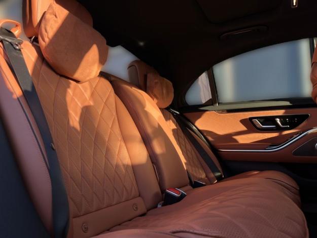 MERCEDES-BENZ Třída S S 580 4MATIC Long (17/17)
