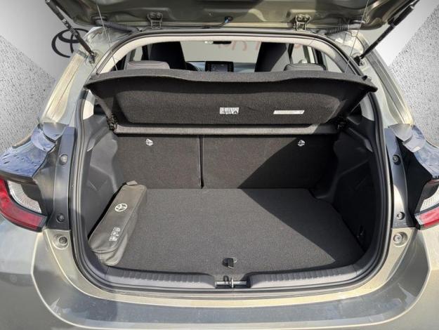 TOYOTA Yaris 1.5 HYBRID 116H DYNAMIC   