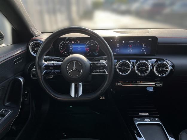 MERCEDES-BENZ CLA Shooting Brake CLA 200 Shooting Brake (11/18)