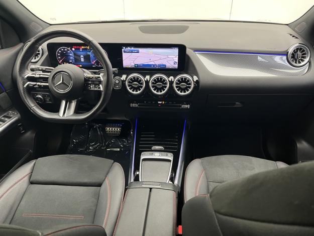 MERCEDES-BENZ GLA 200 d AMG Line  