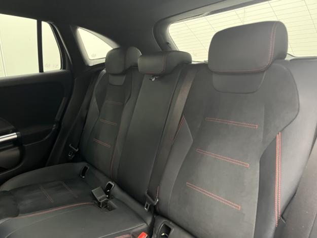 MERCEDES-BENZ GLA 200 d AMG Line  