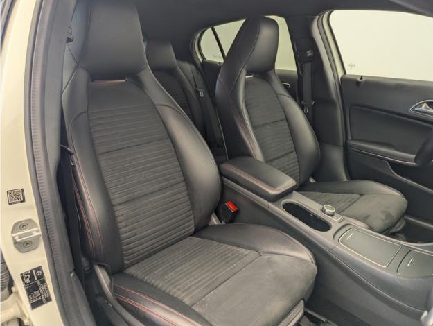 MERCEDES-BENZ GLA 220 d Fascination  