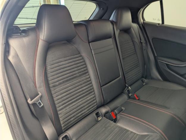 MERCEDES-BENZ GLA 220 d Fascination  