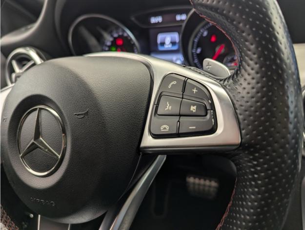 MERCEDES-BENZ GLA 220 d Fascination  