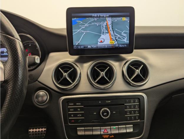 MERCEDES-BENZ GLA 220 d Fascination  