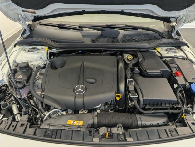MERCEDES-BENZ GLA 220 d Fascination  