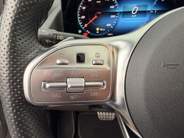 MERCEDES-BENZ GLA 220 d 4MATIC AMG Line  