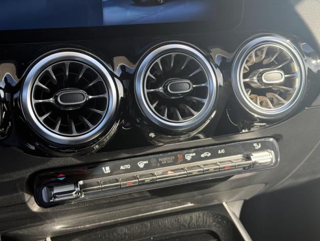 MERCEDES-BENZ GLA 200 d Edition 140  GLA 200 d Edition 140