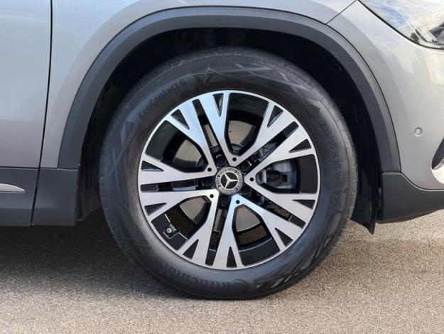 MERCEDES-BENZ GLA 180 d Progressive Line  GLA 180 d Progressive Line