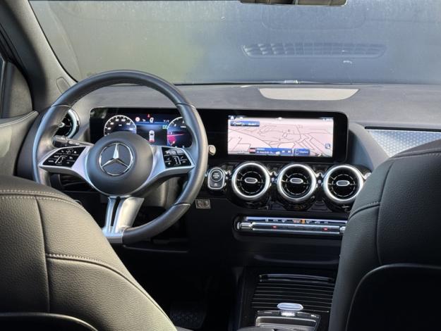 MERCEDES-BENZ GLA 180 d Progressive Line  GLA 180 d Progressive Line