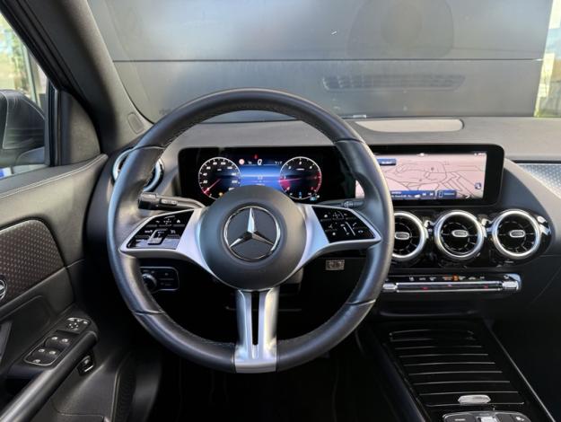 MERCEDES-BENZ GLA 180 d Progressive Line  GLA 180 d Progressive Line
