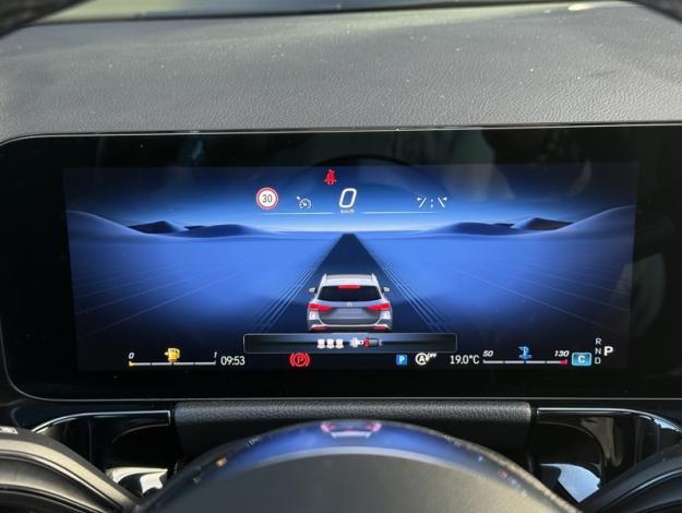 MERCEDES-BENZ GLA 180 d Progressive Line  GLA 180 d Progressive Line
